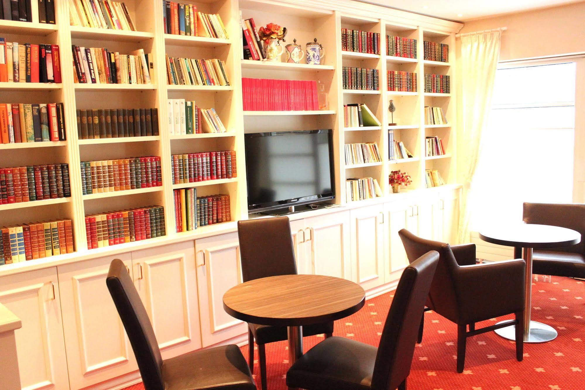 Hotel Villa Gropius Тимендорфер Странд Екстериор снимка