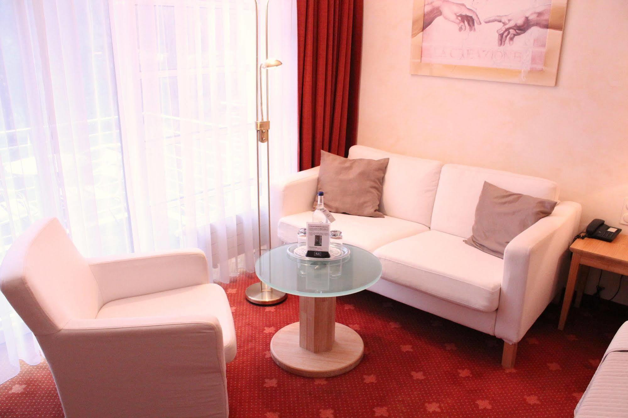 Hotel Villa Gropius Тимендорфер Странд Екстериор снимка